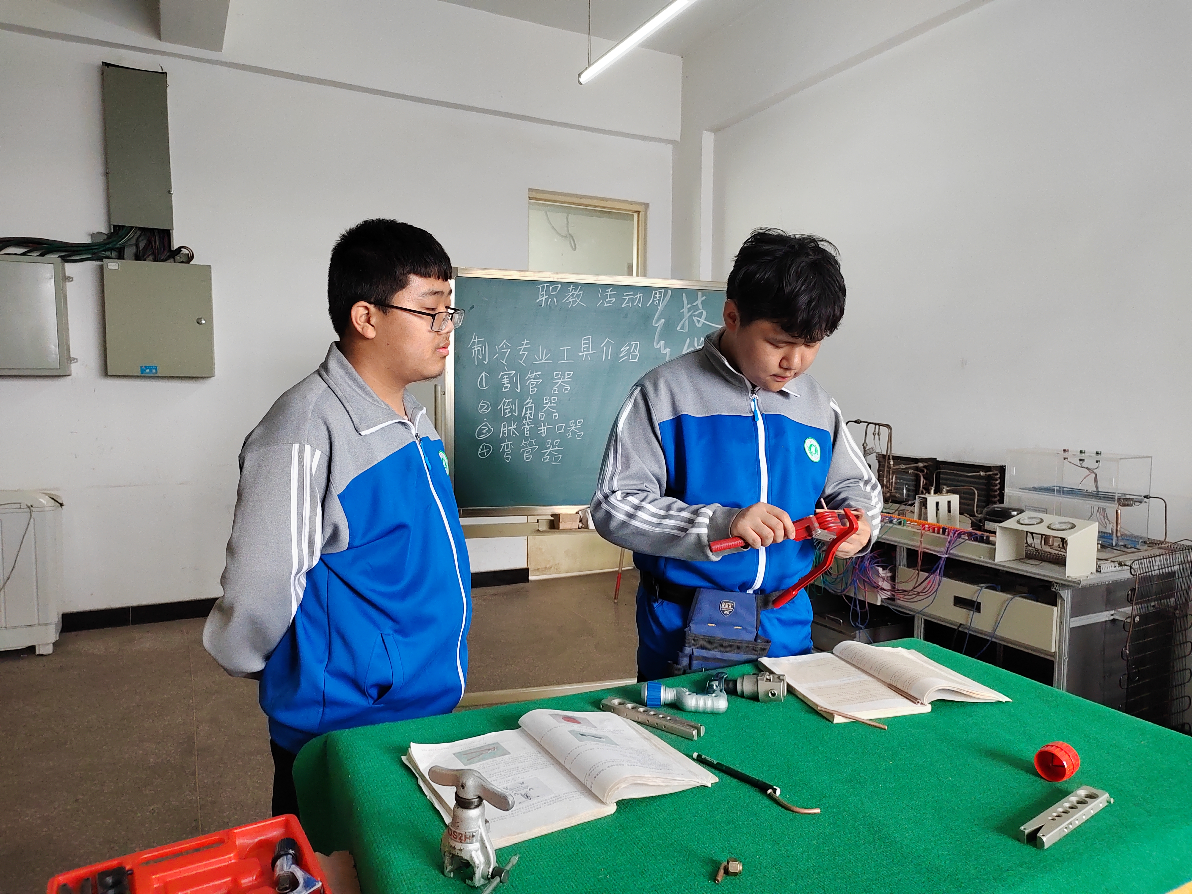 電氣系220525技能展演1.jpeg 電氣系220525技能展演1.jpeg