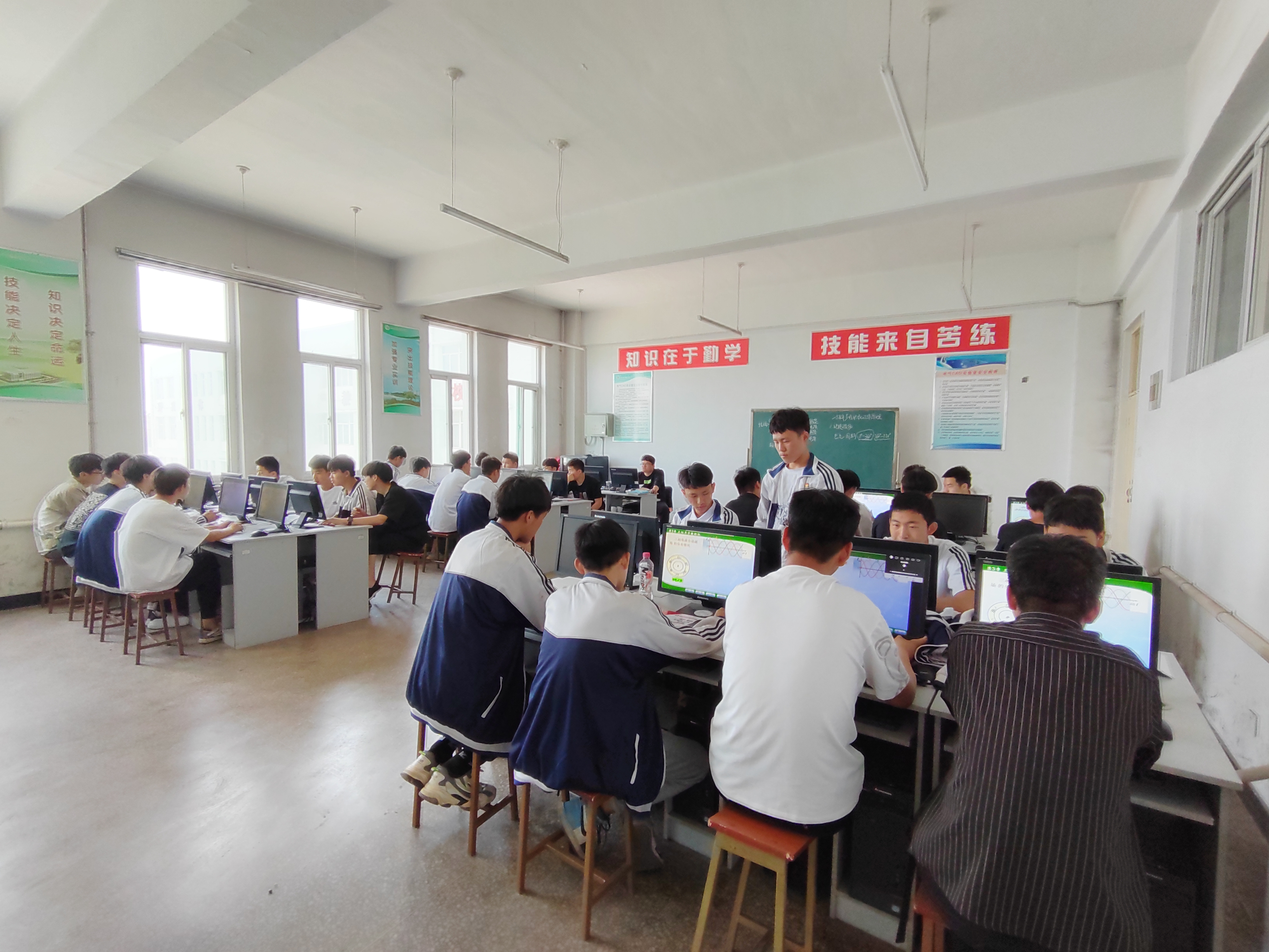 |t|°-|220527-)+?|?+?++1.jpeg |t|°-|220527-)+?|?+?++1.jpeg